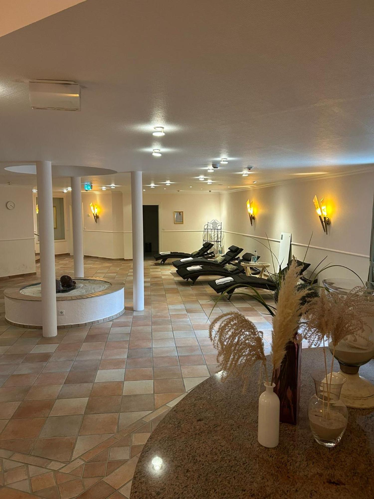 Golf- Und Wellnesshotel Amtsheide Bad Bevensen Exteriör bild